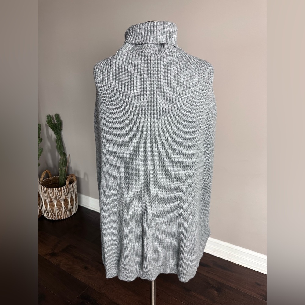 Zenana Outfitters Turtleneck Sweater Cape Poncho Chunky Knit Holiday Grey Large - Picture 6 of 11